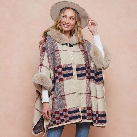 On Blue Women's Poncho Faux Fur Hooded Wrap Cape Size L/XL Plaid Arm Holes Boho - Picture 16 of 16